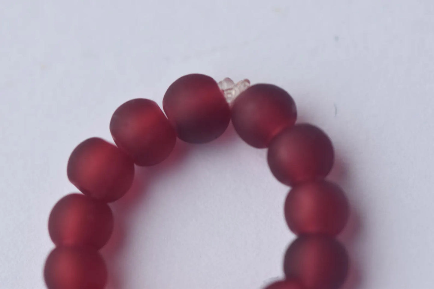 White Freshwater Pearl & Red Bead Elastic Ring
