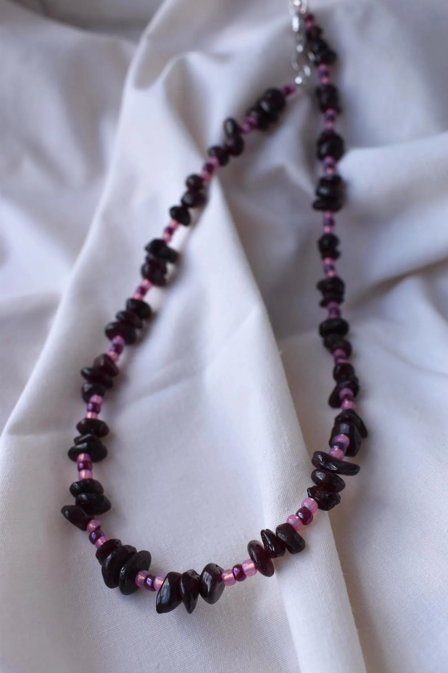 Garnet Chip & Seed Bead Sterling Silver Necklace (15")