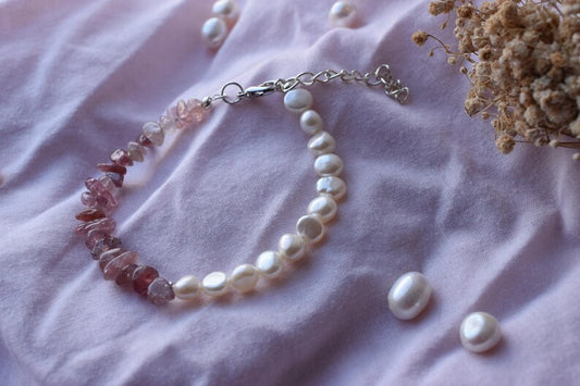 Strawberry Quartz & Pearl 15cm Adjustable Bracelet